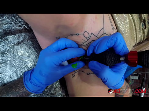 ❤️ Ekstreem tattooed hottie Sully Savage krige in tattoo op har klitoris Porno op fy.onlyindianpornx.ru ☑