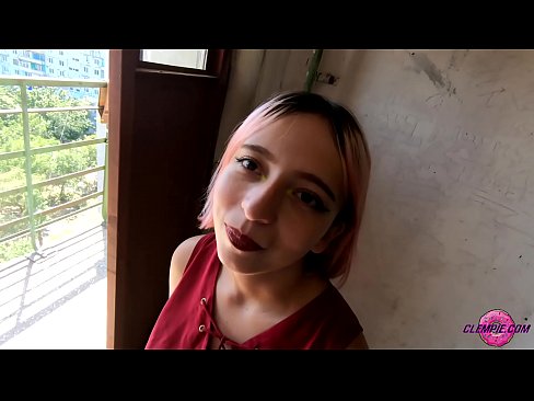 ❤️ Studint Sensual sûget in frjemdling yn 'e bûtenwrâld - Cum op syn gesicht Porno op fy.onlyindianpornx.ru ☑